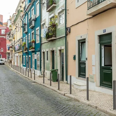 My Get Away In Charming Alfama * Lisboa